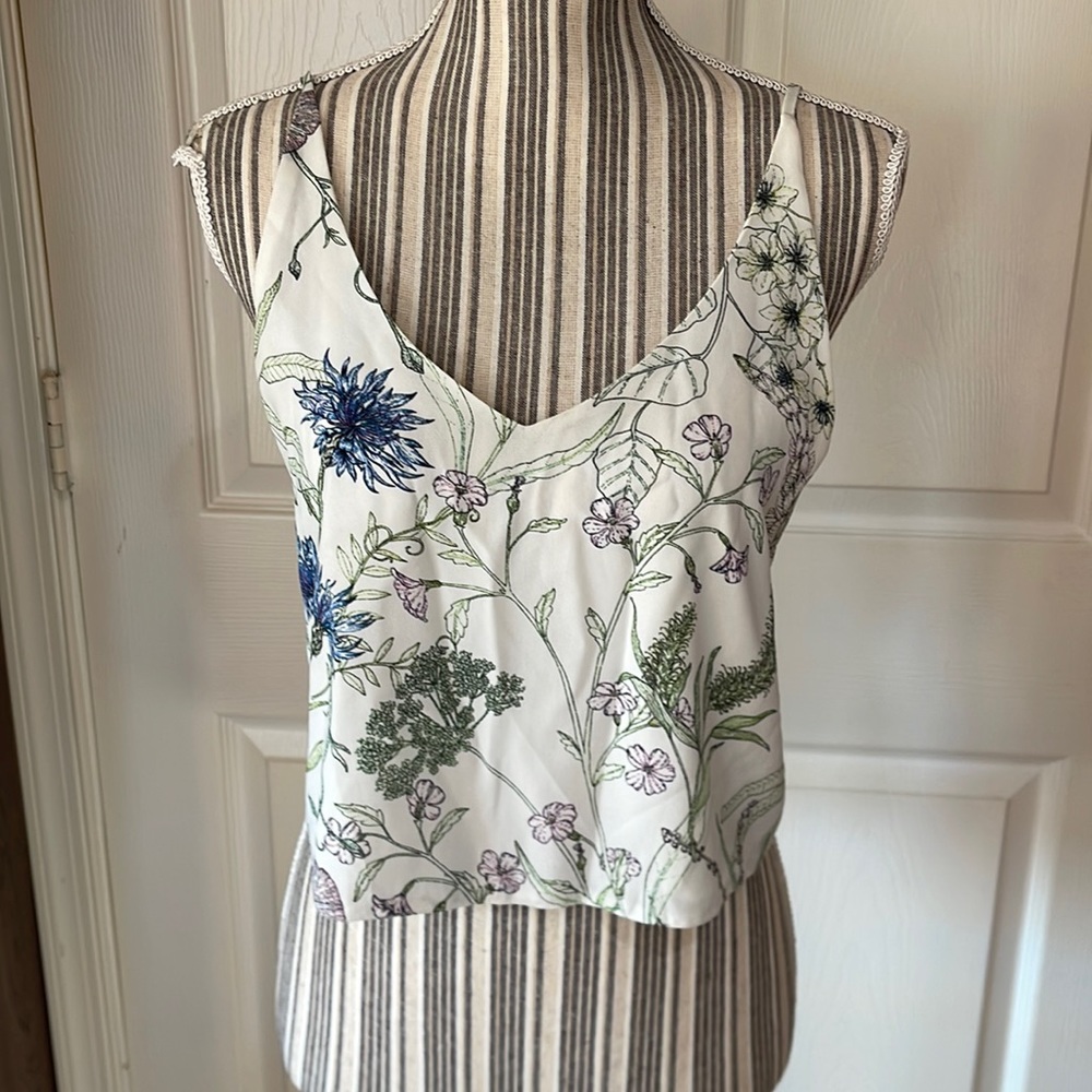Bik Bok crop top